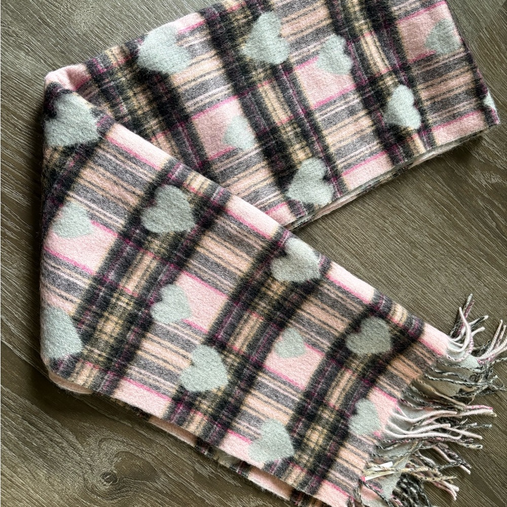 Talbot Wool Plaid Scarf with Heart Pattern